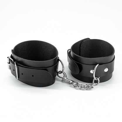 BONDAGE KIT 8 PEZZI NERO ECOPELLE