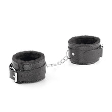 Carica l&#39;immagine nel visualizzatore di Gallery, BONDAGE KIT 8 PEZZI NERO
