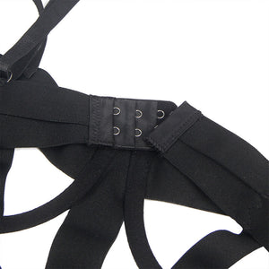 BODY STRINGATO CON APERTURA